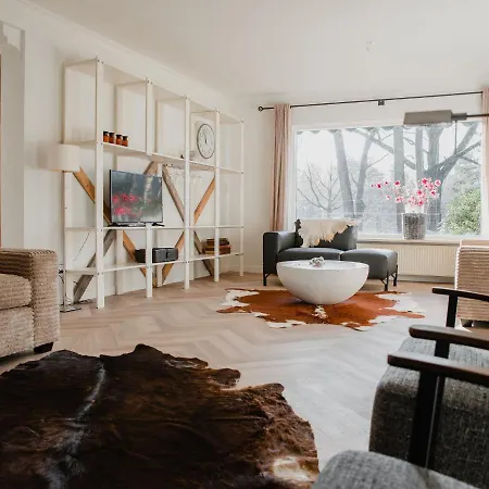 In Near Leenderbos Forest Dom wakacyjny Leende