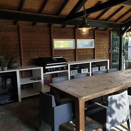 In Near Leenderbos Forest