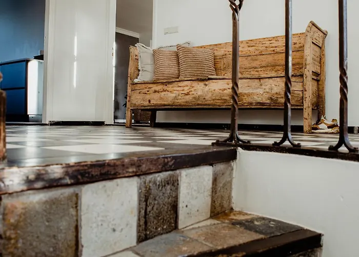 In Near Leenderbos Forest * レーンデ