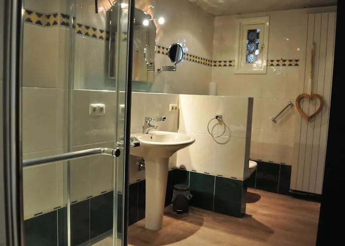 In Near Leenderbos Forest レーンデ