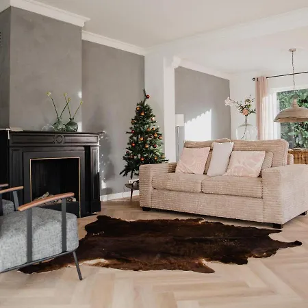 In Near Leenderbos Forest בית נופש *